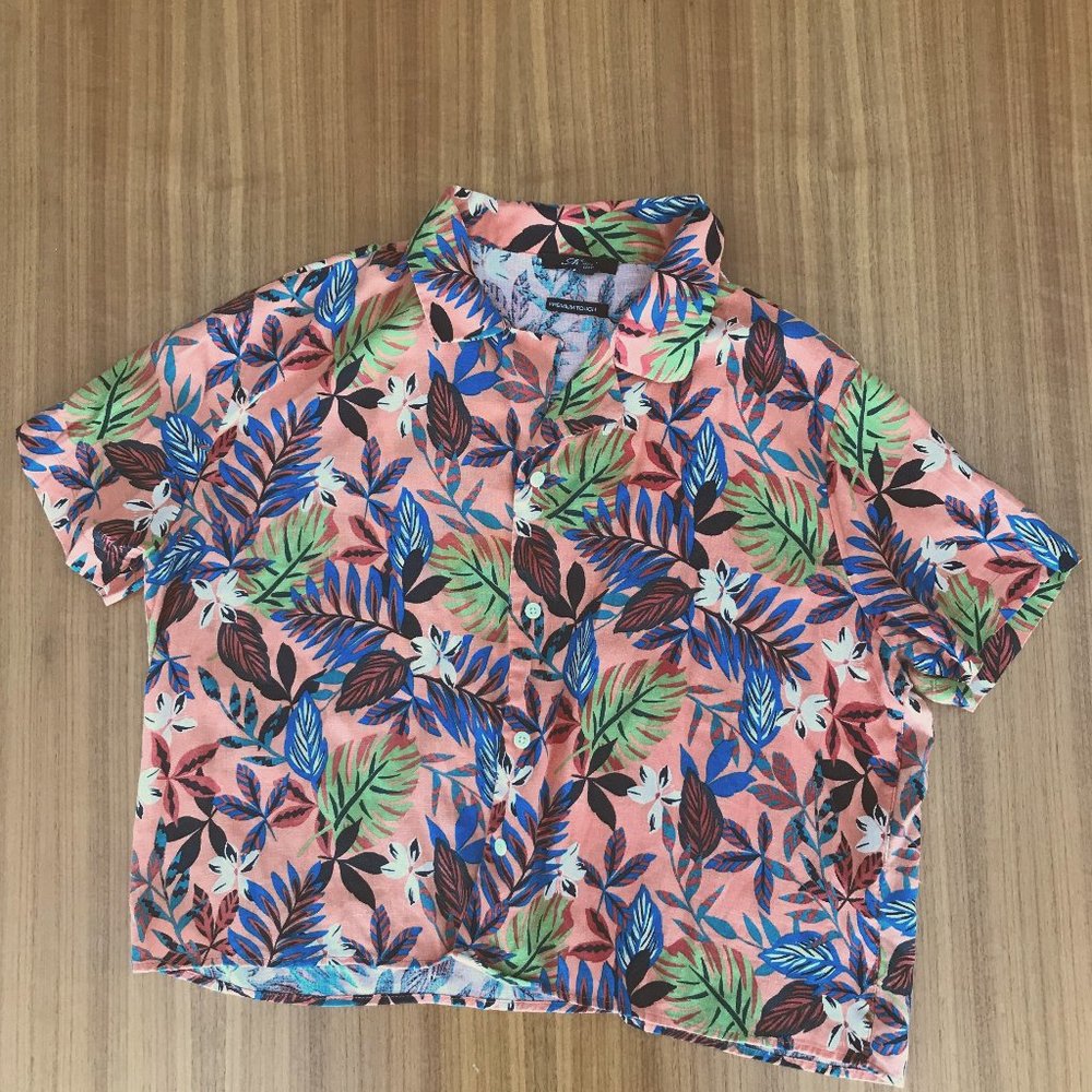 Mavi Cropped Botanical Button Up